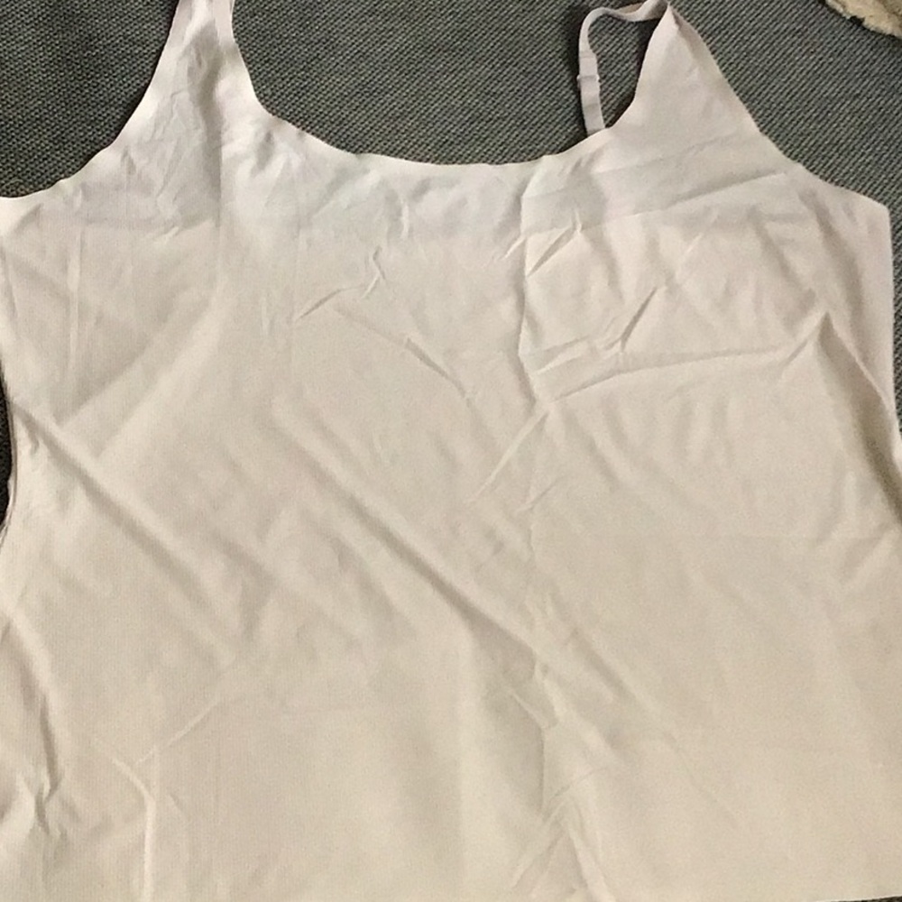 Seamless nude cami